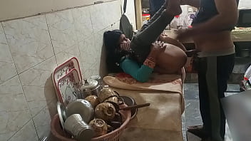 Desi Indian stepsister has hard sex in kitchen, Bhai ne bahan ki kitchen me jabardasti chudai ki, Clear hindi audio